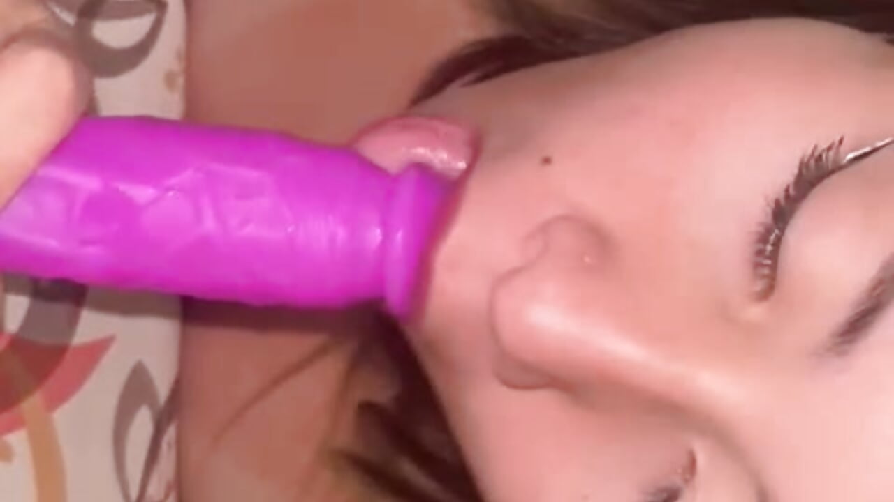 Your cock drowning me in my mouth - video by Lia_14_ cam model