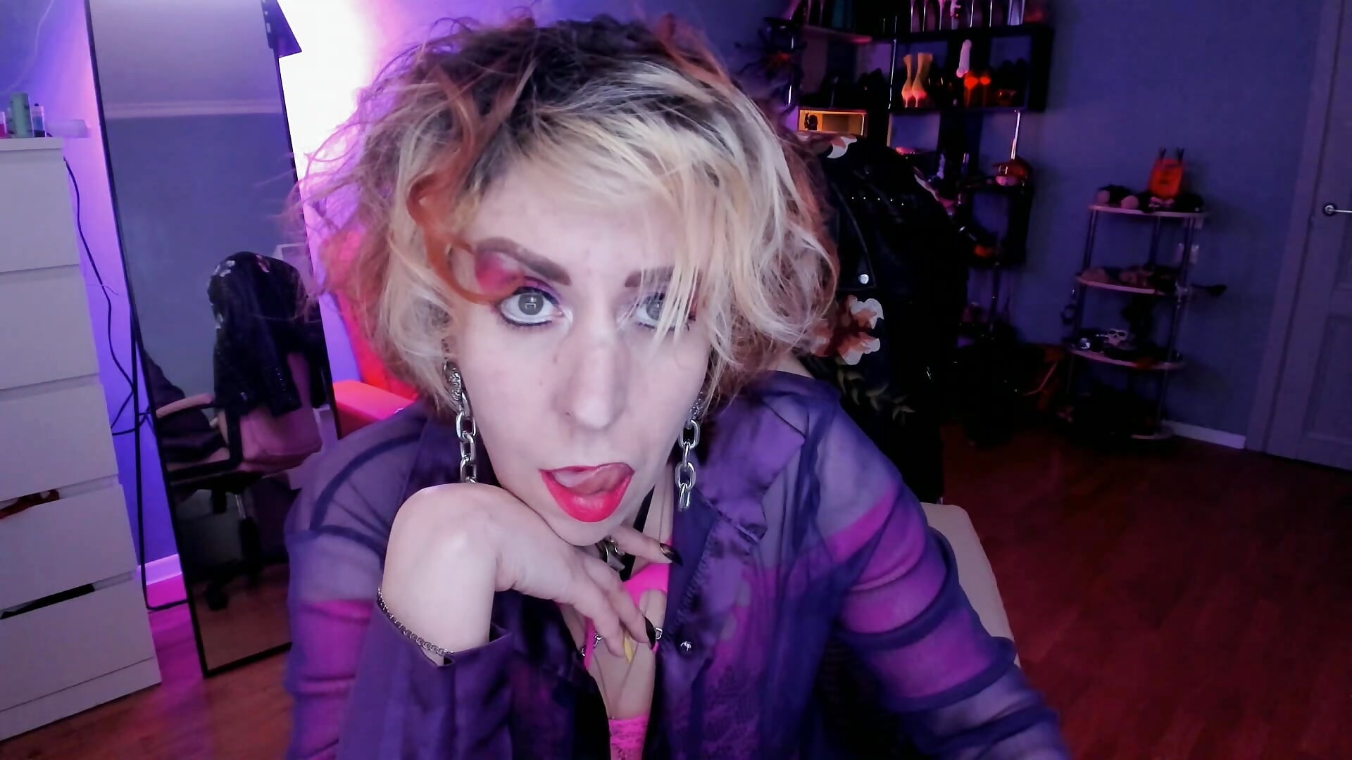 2026-03-09_12-05-43 - วิดีโอโดย GinaMiracle โมเดลแคม