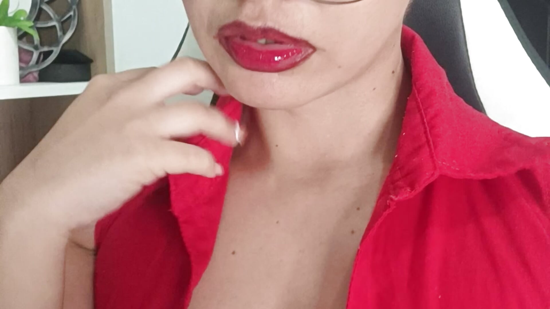 Who will be my naughty boy today?－カメラキャストのLaura_zansの動画