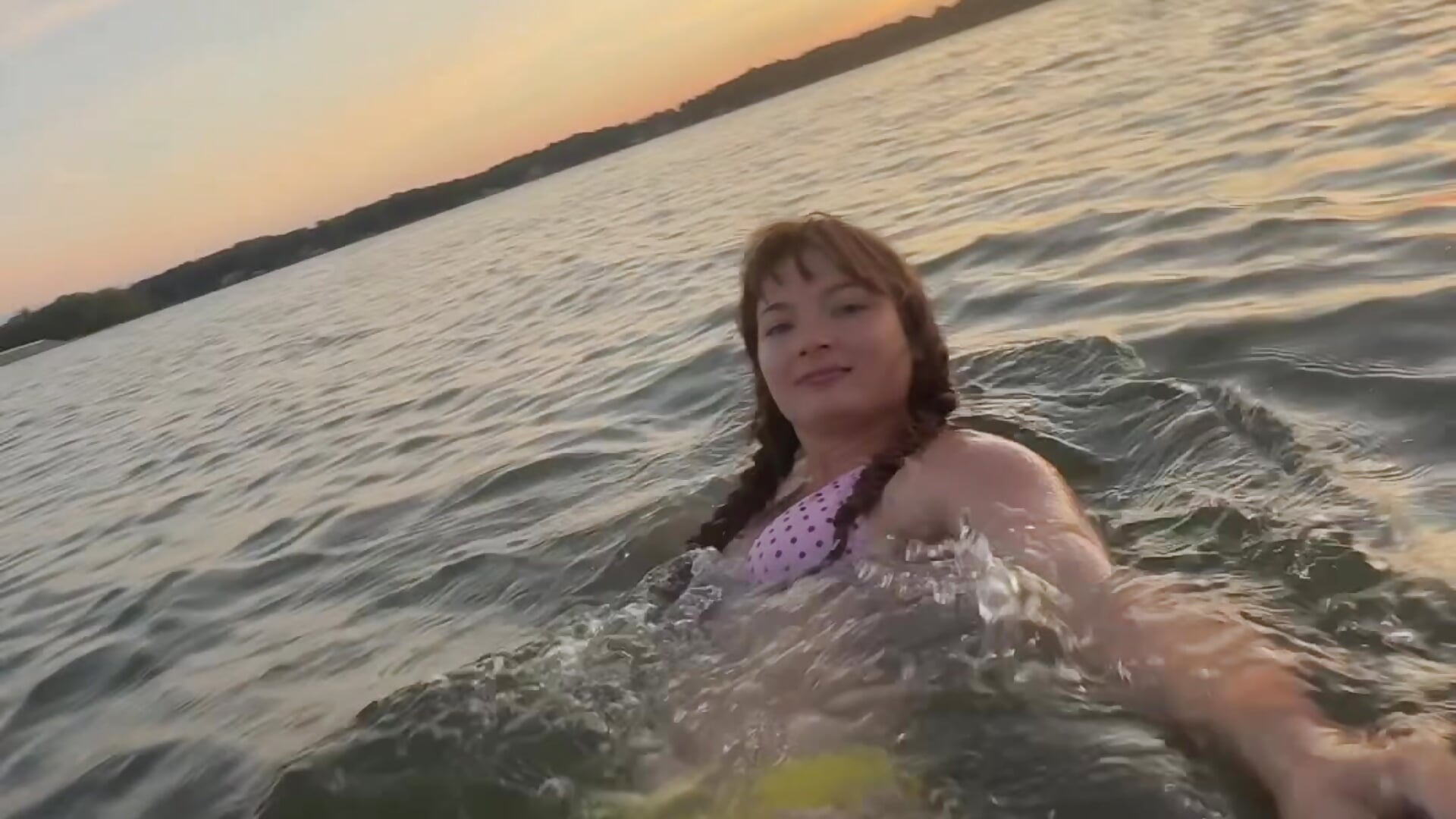 sunset at the lake 🐠☀️ - video di urpuppymoon modella di cam
