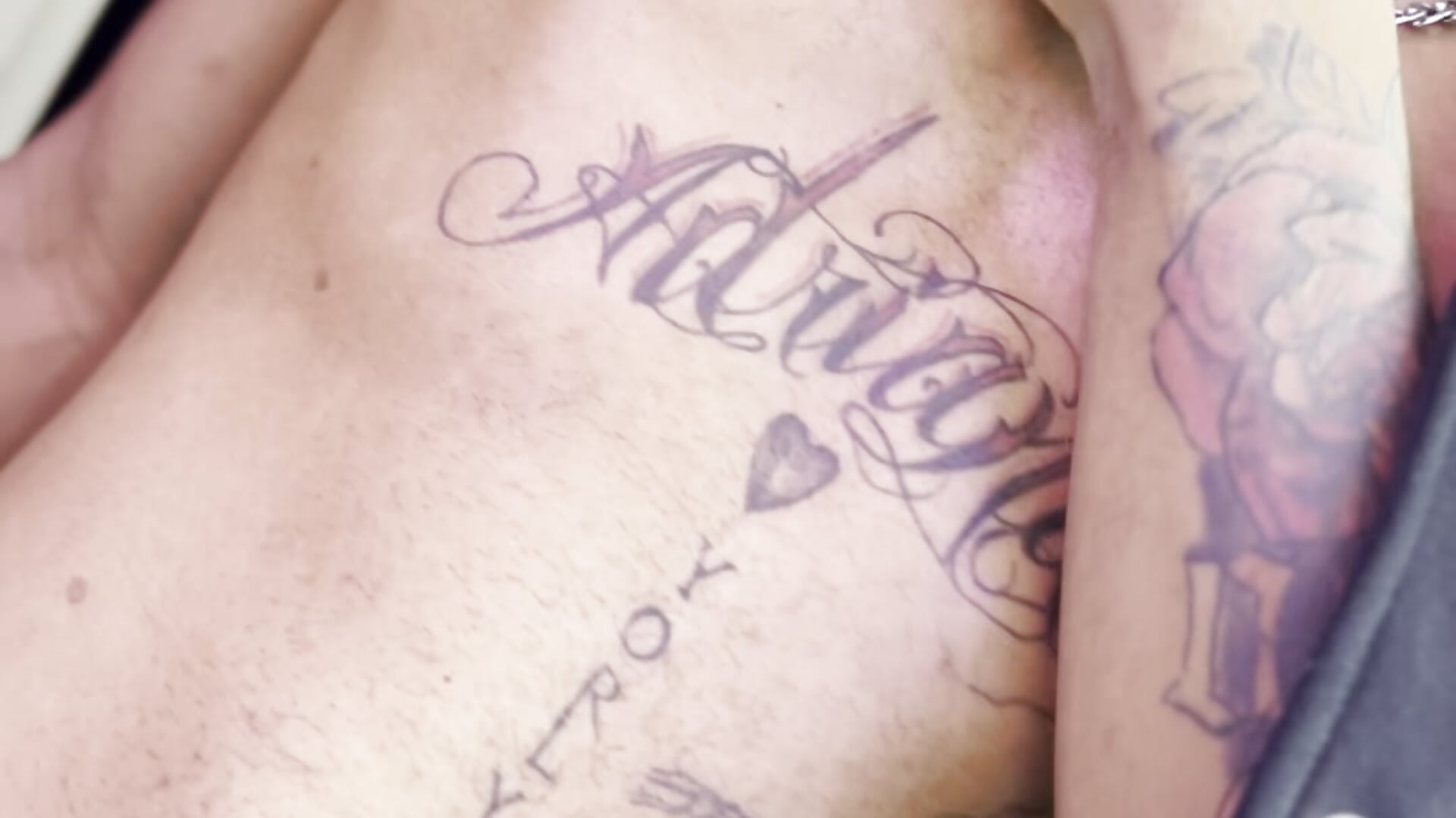 LOOK MY HOT BODY - vidéo du modèle de showcams TysonWalkers