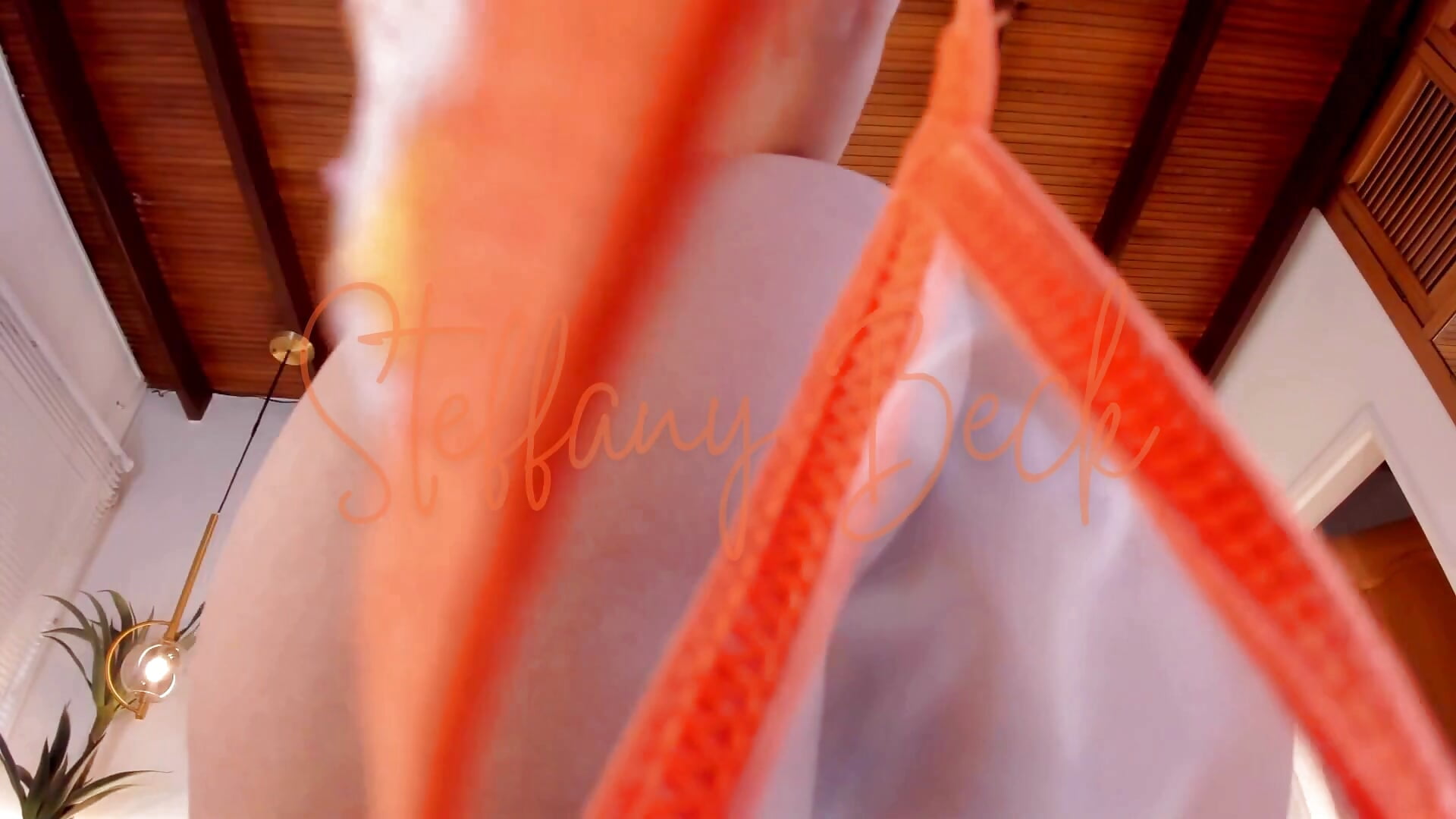 A good butt for a rainy day🍑 - video by SteffanyBeck cam model