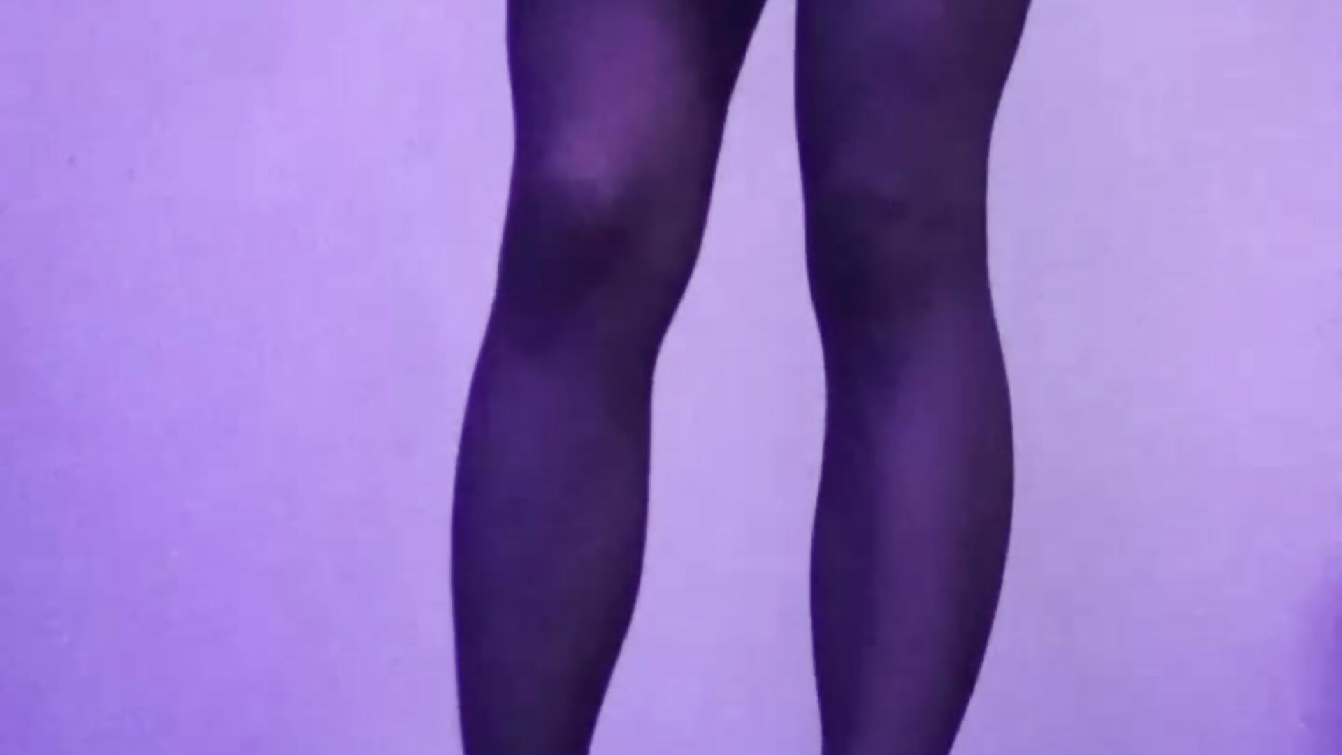 posing in pantyhose:)