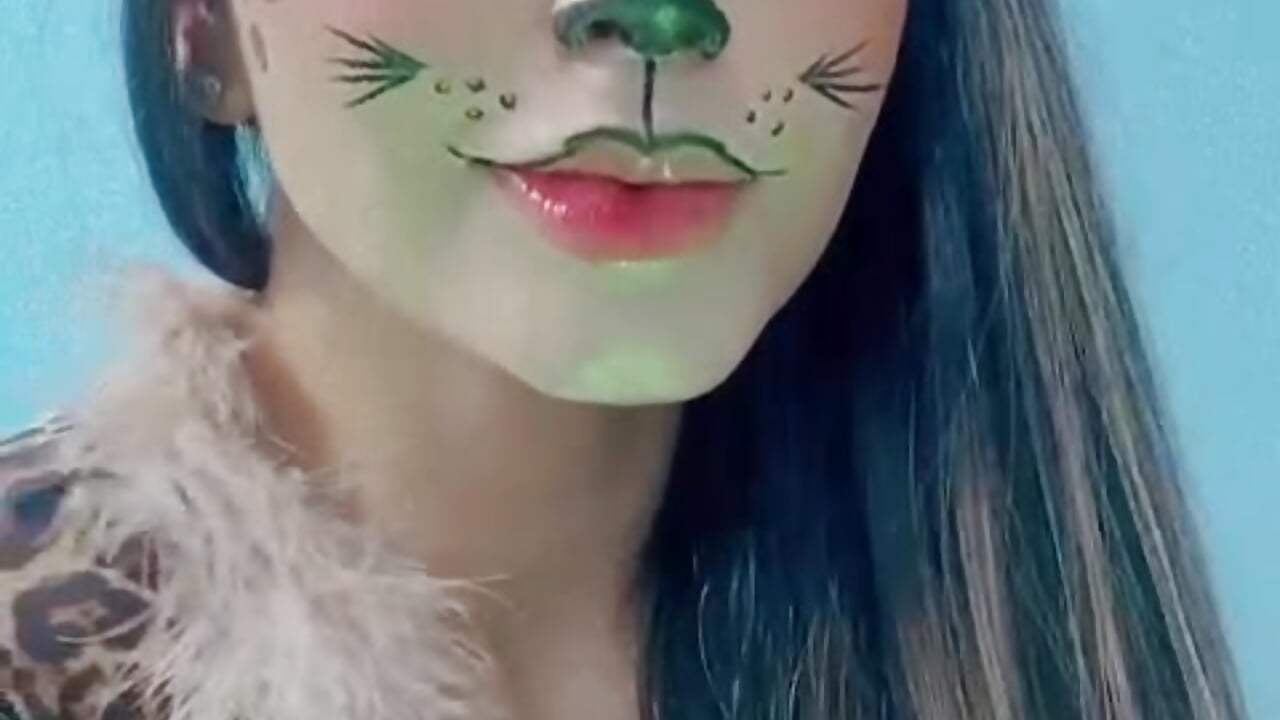 Do you like the naughty kittys?
