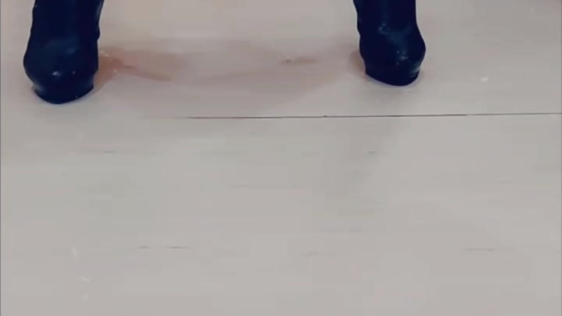 Heels - video di sugar_vivien modella di cam