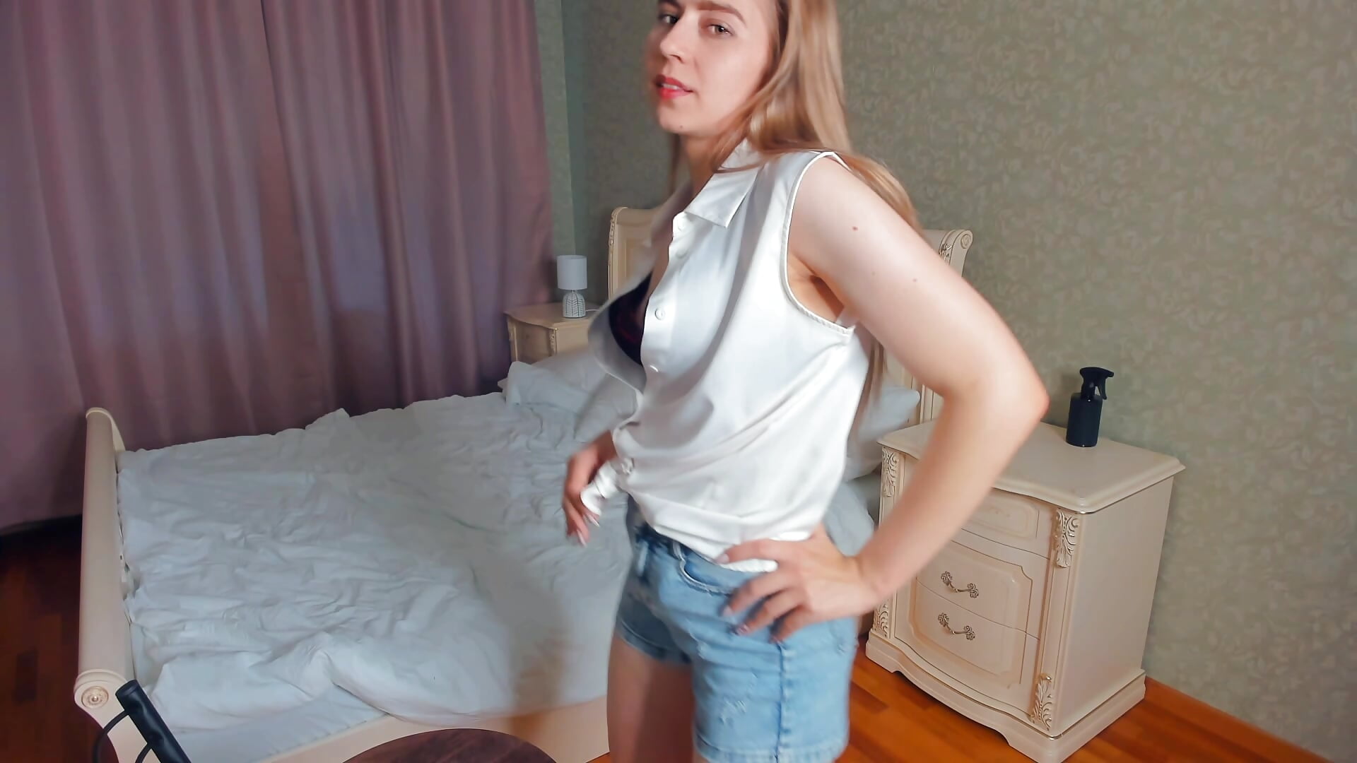 2023-09-27 16-32-38 - video van AmyGrayt cam-model