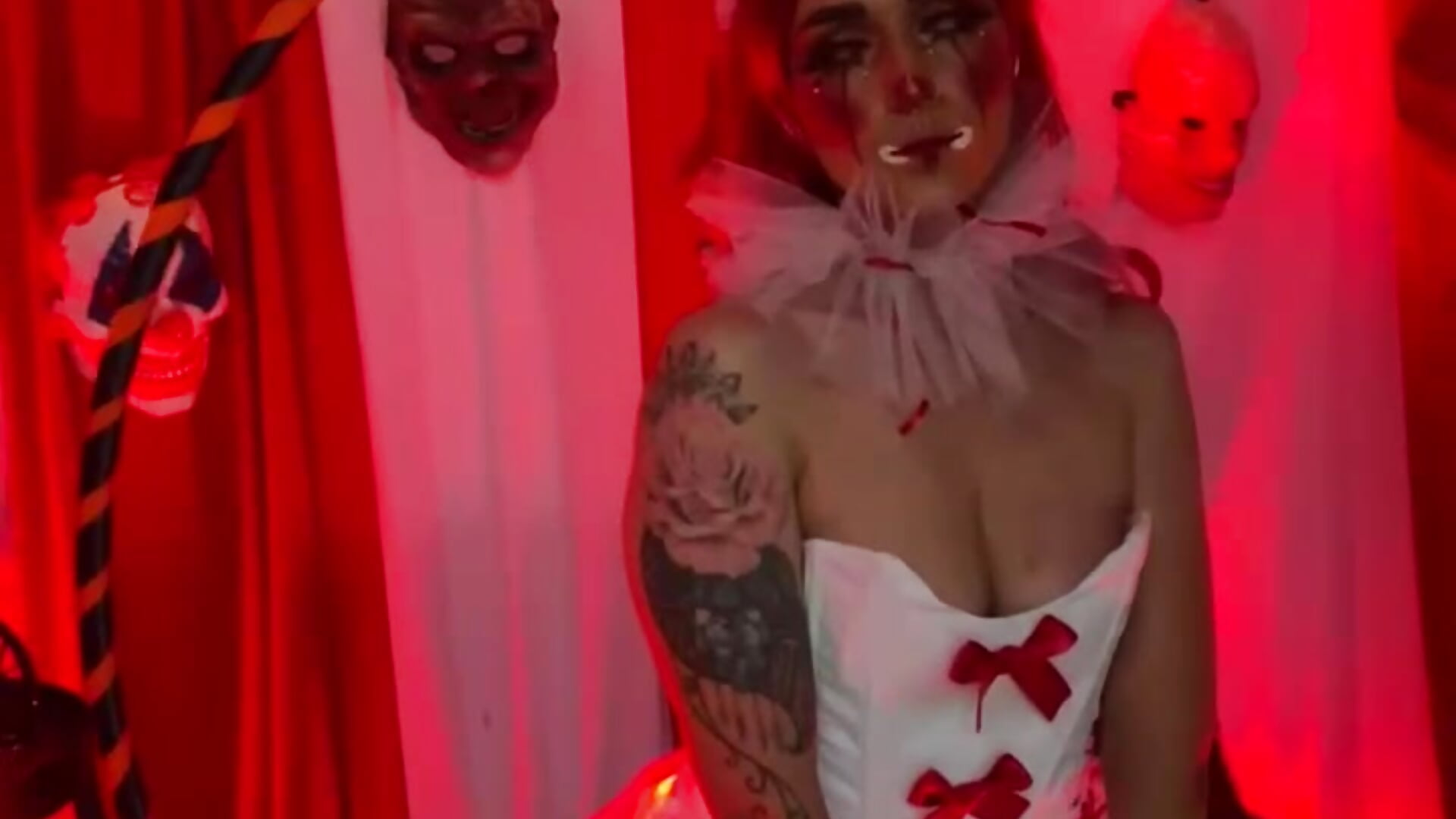 happy halloween - video by helen_mooree cam model