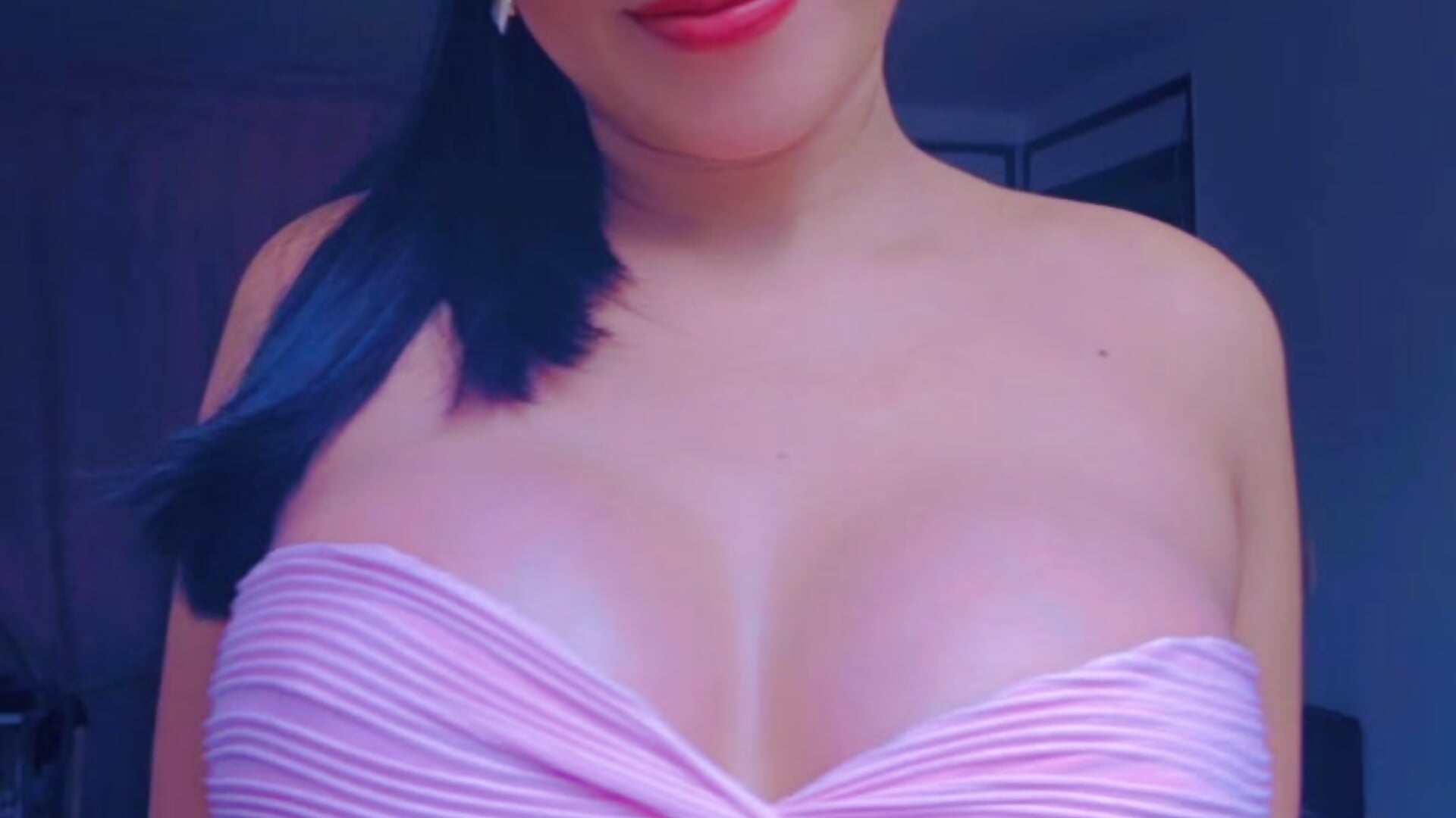 ❤️ - video by Adriana-55 cam model