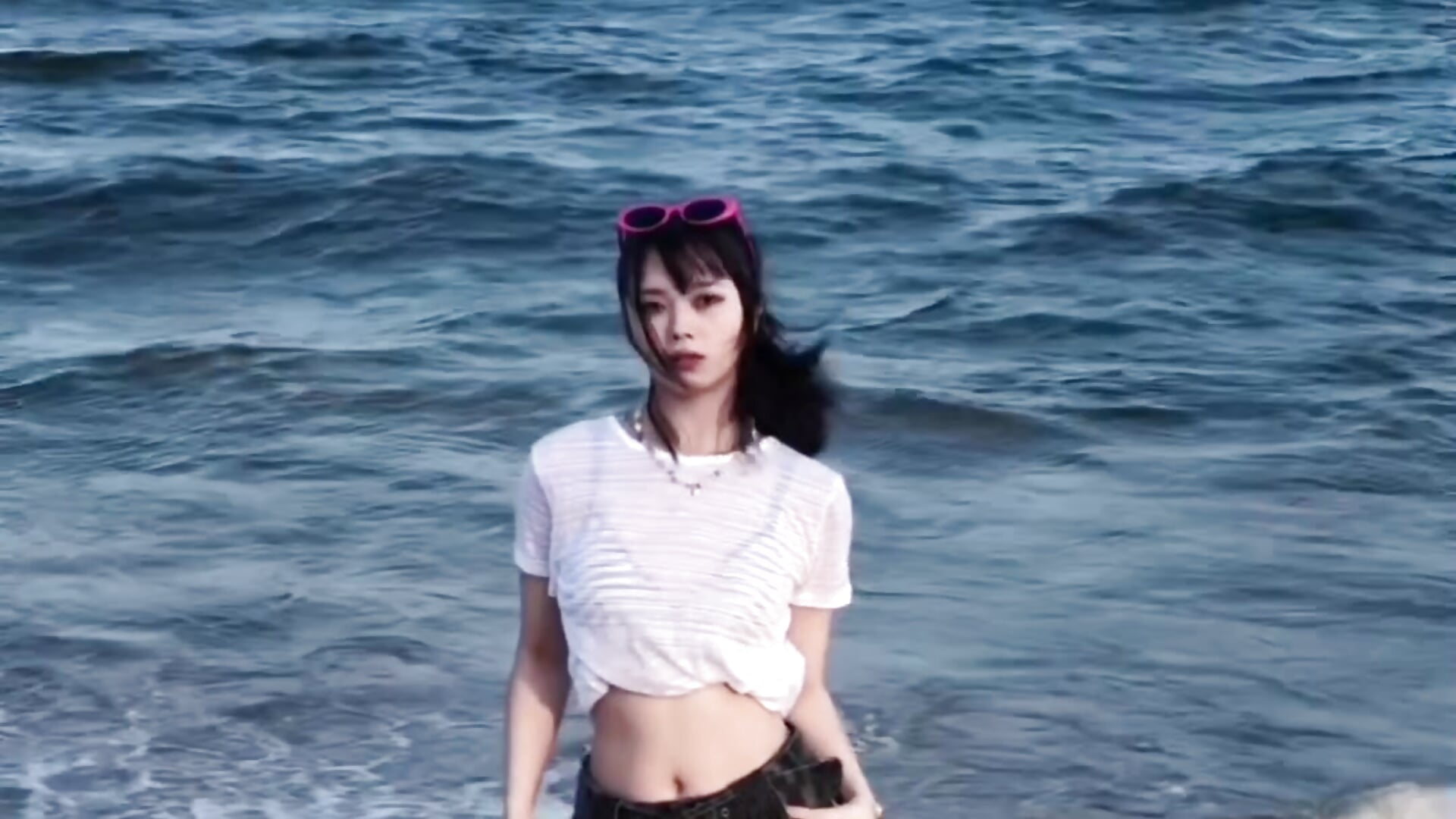女人与海