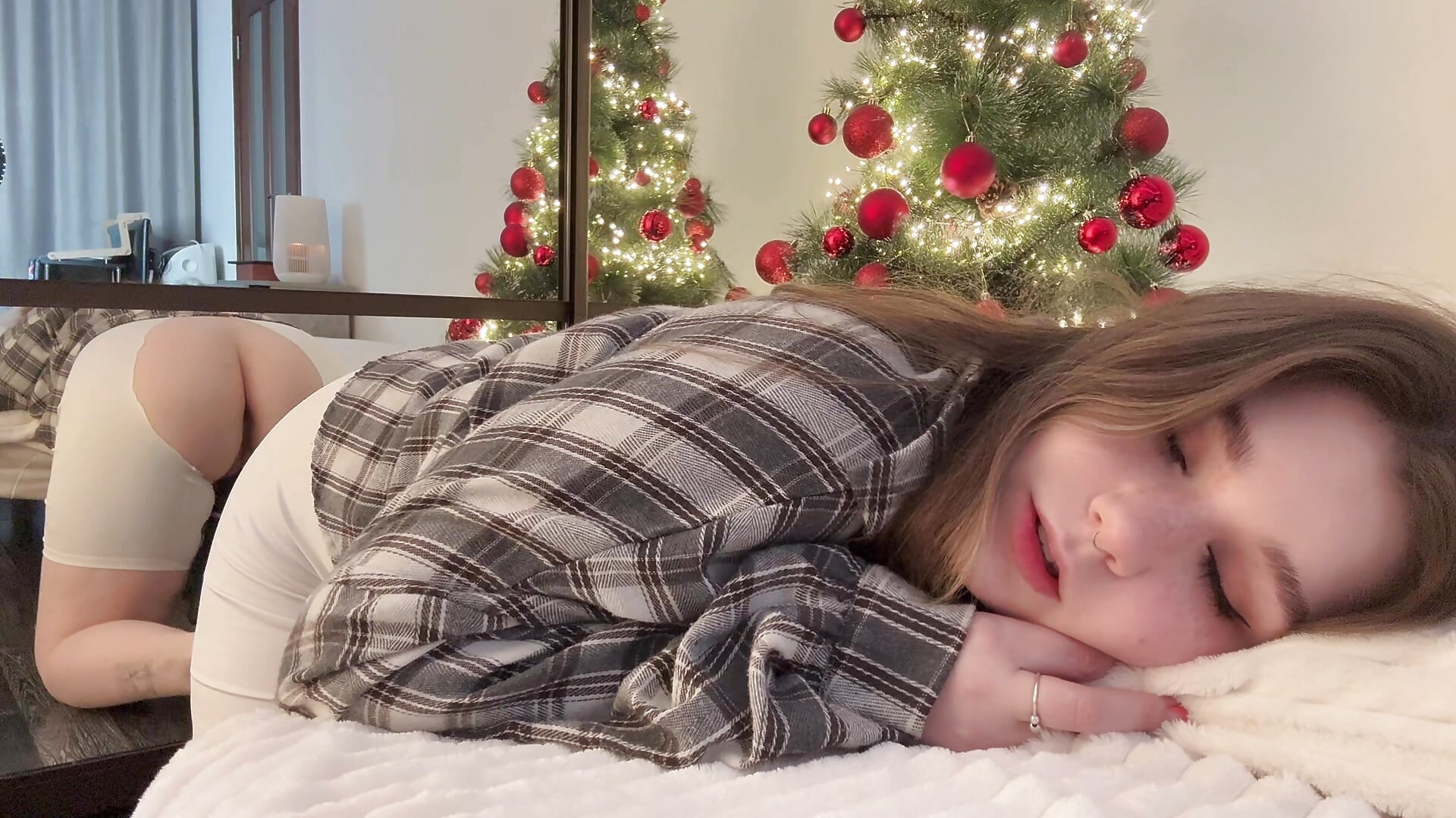 ORGASM with Hot Mirror View - video av PumaShyXD cam model