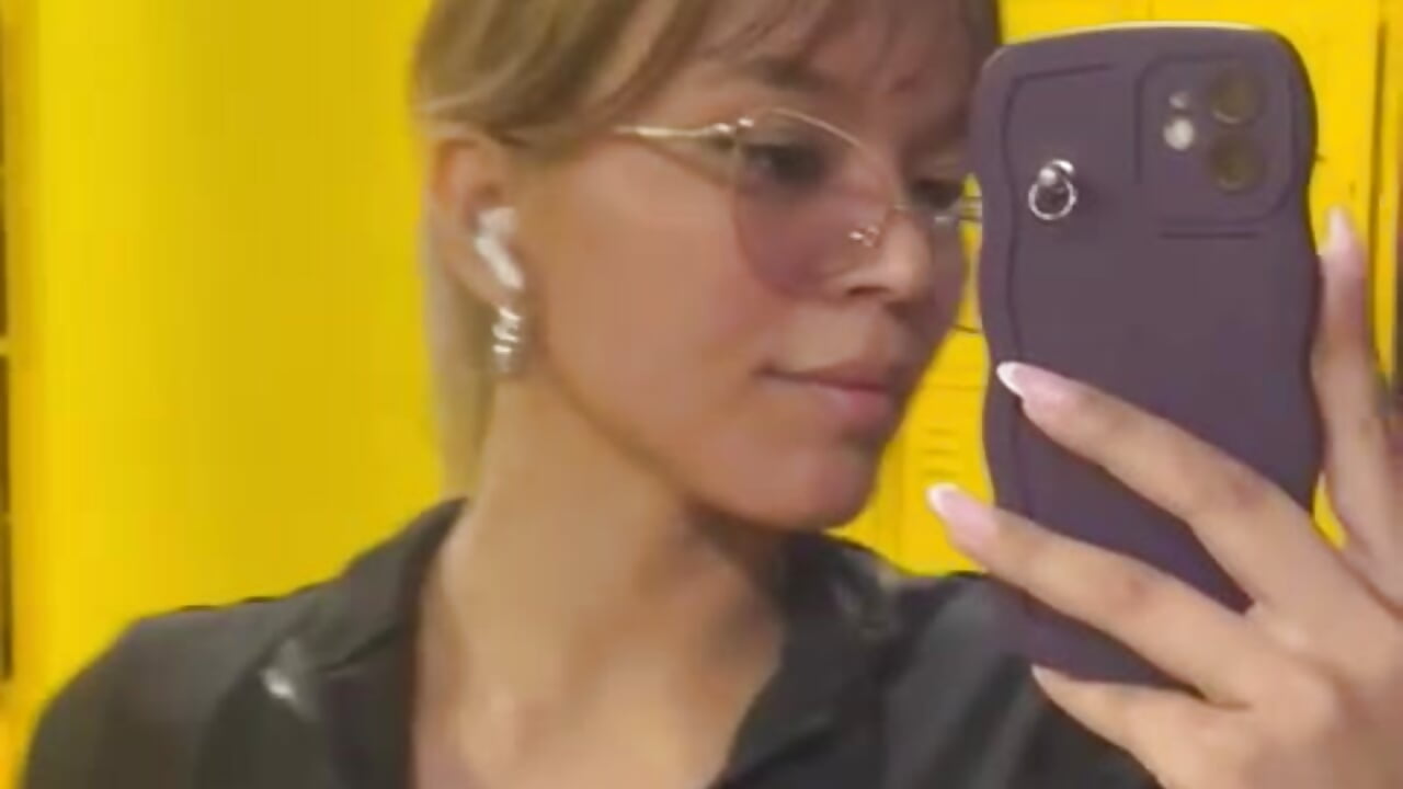 Wanna train with me? - วิดีโอโดย Adria_ross โมเดลแคม