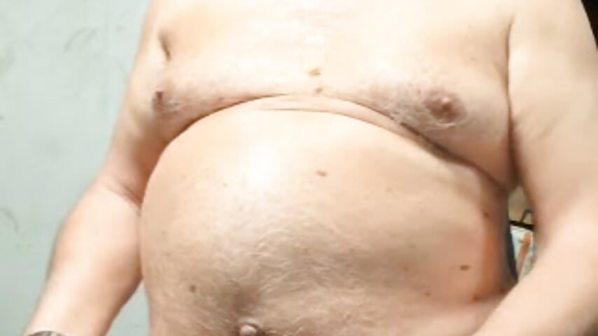 I fuck the poppy seed cake, cum, and eat - video by kerzoolee57 cam model