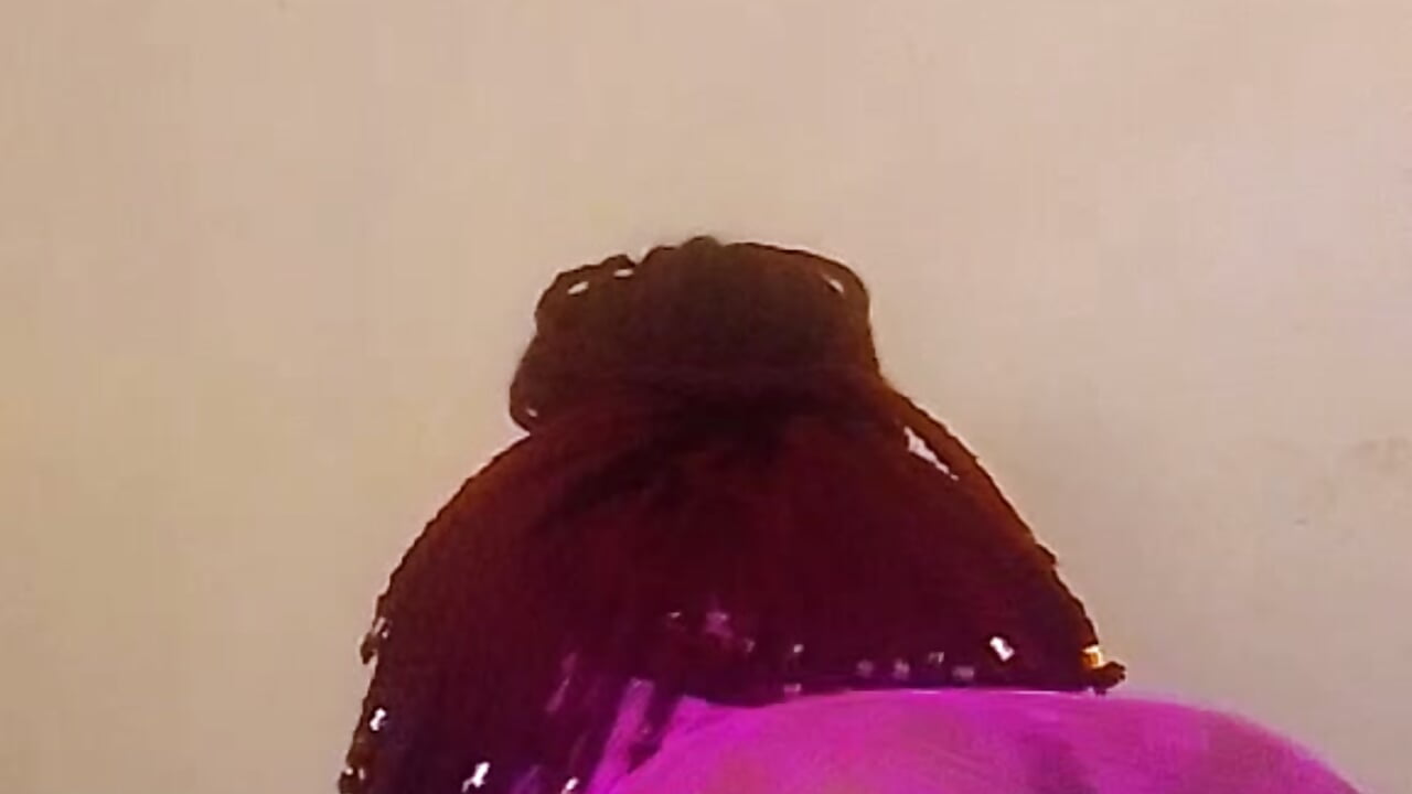 Moving cheeks – video af Princess_Mk