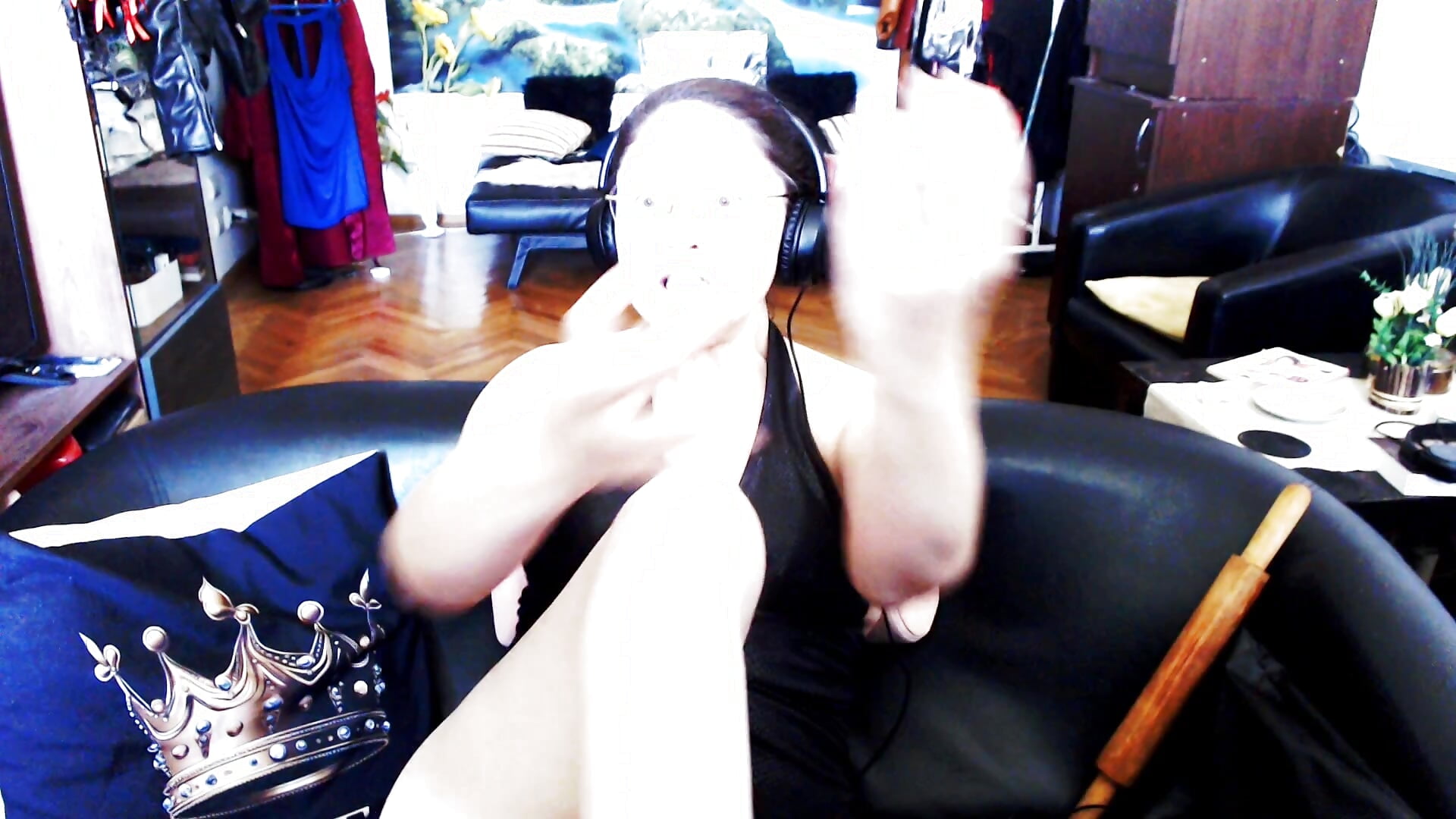 oh I didnt finished! oh i just start it – video modela na kameri Imperatriza