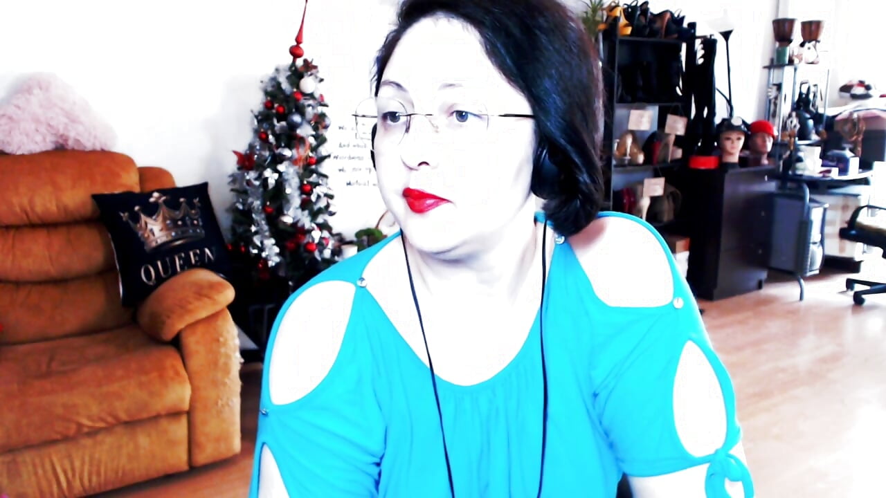 Lack of respect for another human its an issue, not your age! - video od modelky/modela Imperatriza