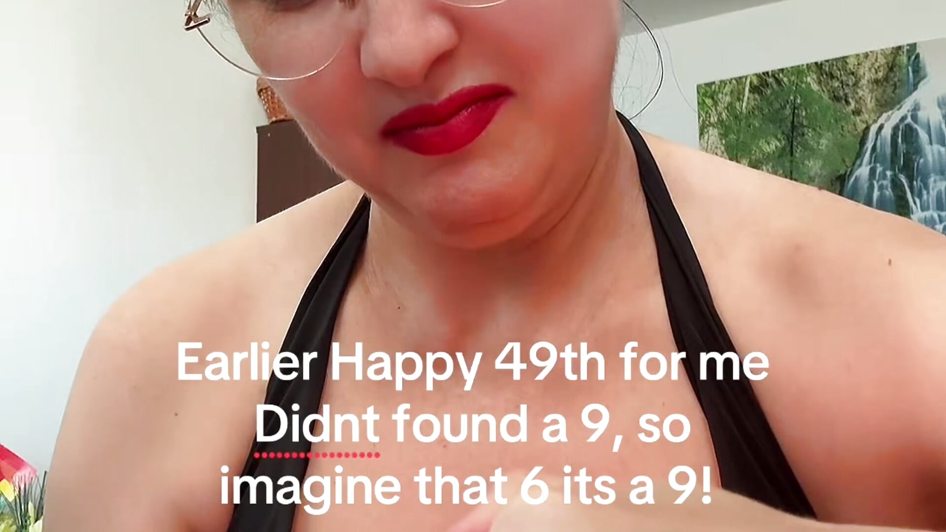 Happy birthday to me, happy 49th – video od webkamerové modelky Imperatriza