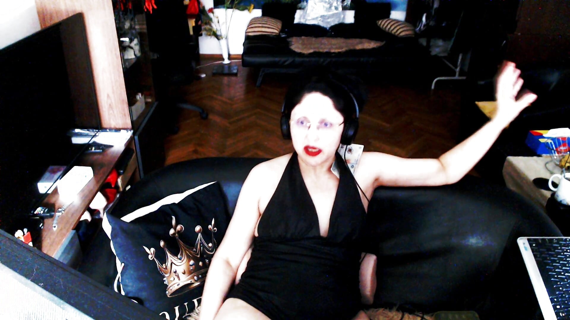 how it is to not be straight: pay me, because i will not love any of you, male! - 視頻由 Imperatriza 主播提供