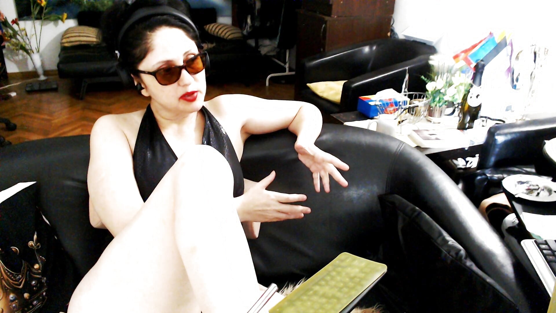 buyers of content are not kinksters with findom kink, are just clients of content area of sites! - 視頻由 Imperatriza 主播提供