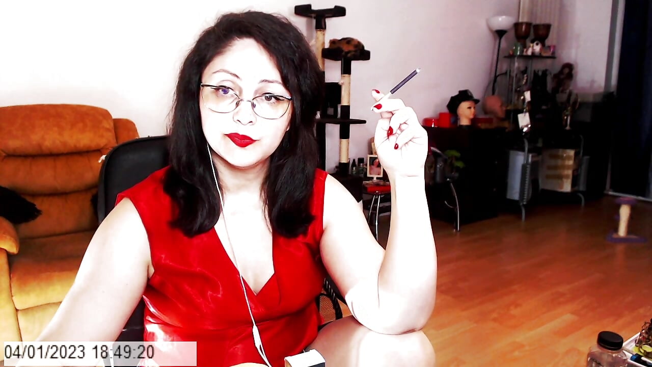 In attention of intelligent workers of this platform - video od modelky/modela Imperatriza