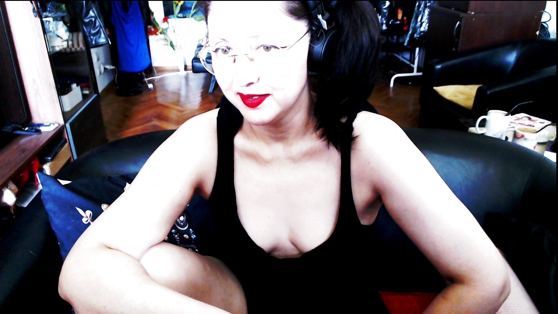 THE ONLY DAY WHEN I AM THE BABY! FED ME UP WITH $ 25 K! #FINDOM - Vídeo de Imperatriza, modelo de vídeos