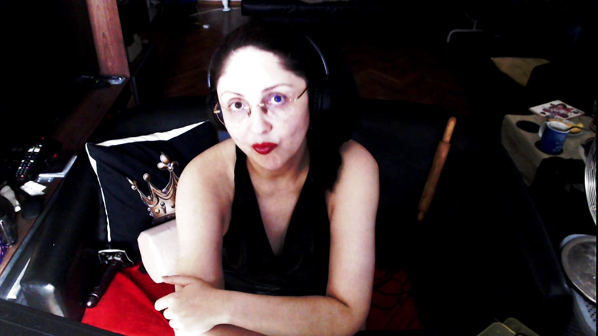 now go and talk with romanians to bring me my money!\cause it's pitty to vom!t my mind on their body - video van Imperatriza cam-model
