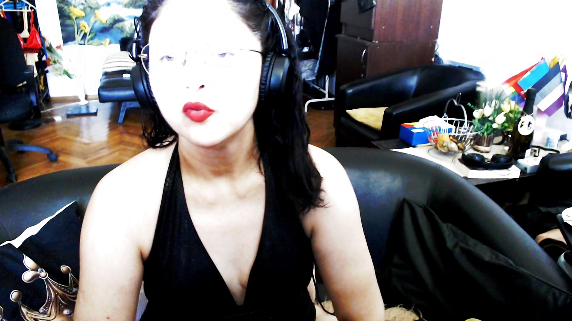 I am open for new deals about humiliatrix stuffs! Old deals was run out of sponsor's – видео вебкам-модели Imperatriza