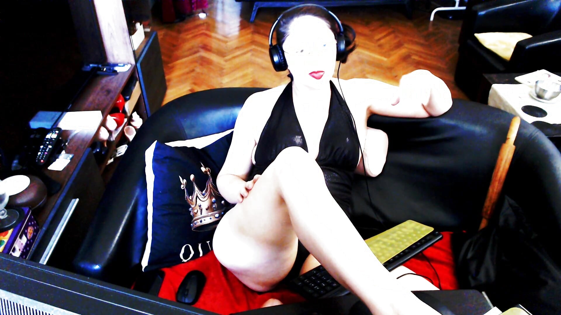 nobody want real connection with a debil,who pretend to have exposer kink! – video modela na kameri Imperatriza
