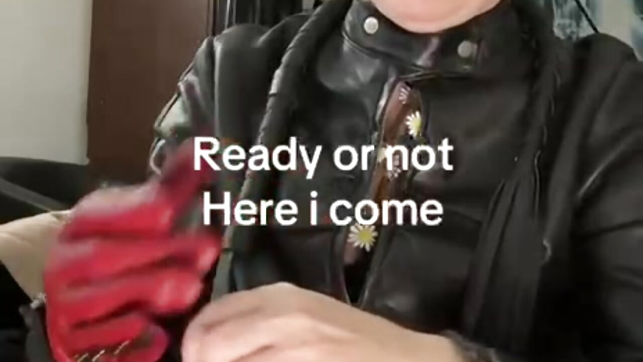 Leather queen / king (nonbinary 4 weirdos) is out for playing - vídeo de Imperatriza modelo de câmara