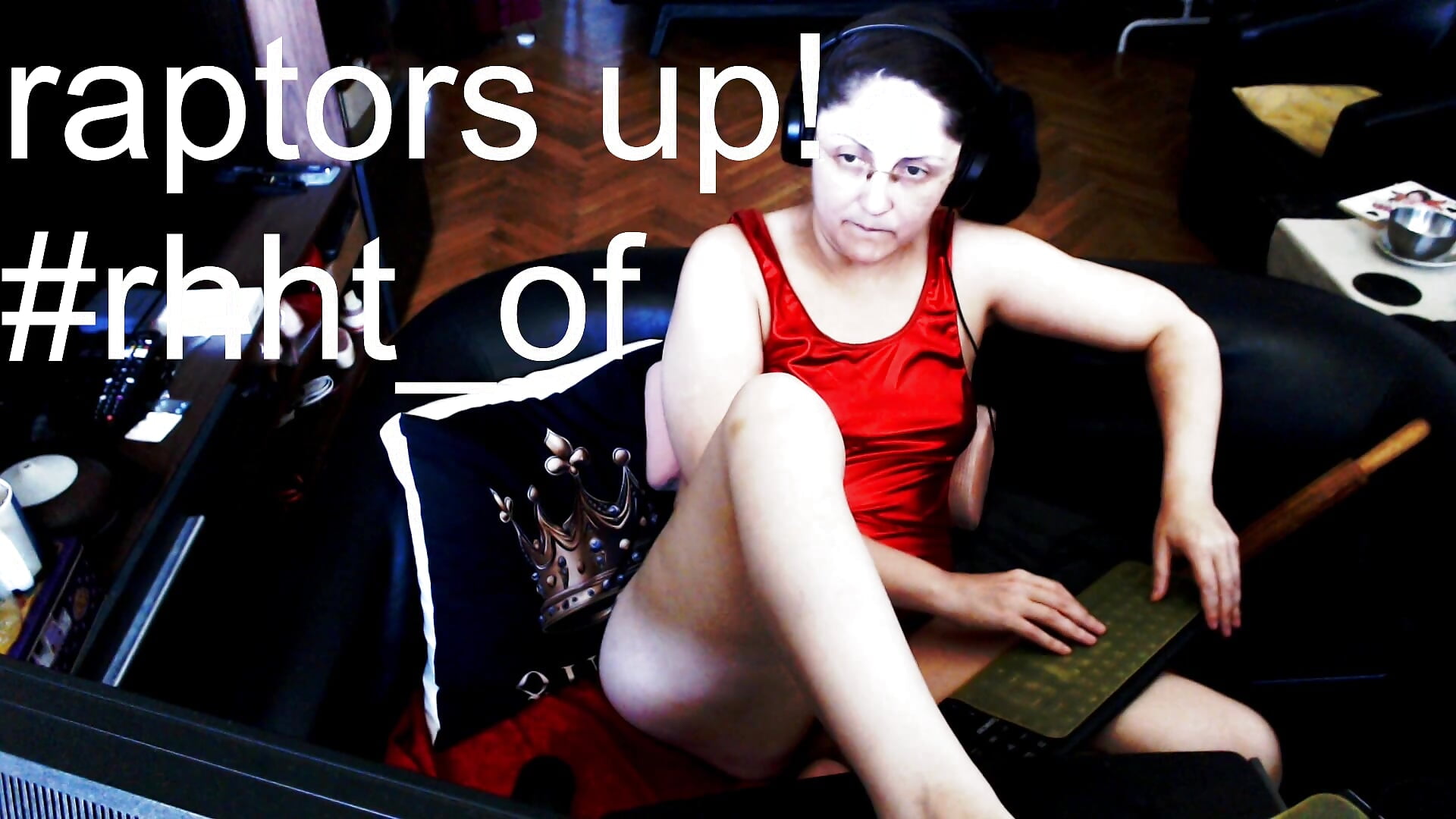 miss marshal order! no mercy! – video modela na kameri Imperatriza