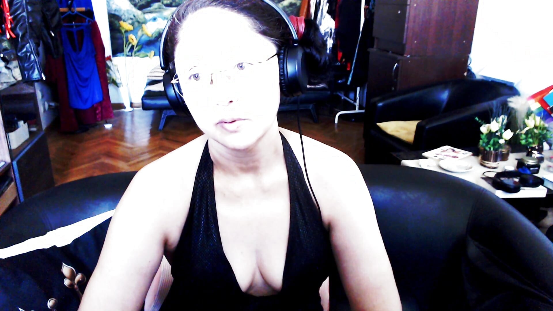 Since when my stalker and my abuser from 2014 is my ex bf?! – video modela na kameri Imperatriza
