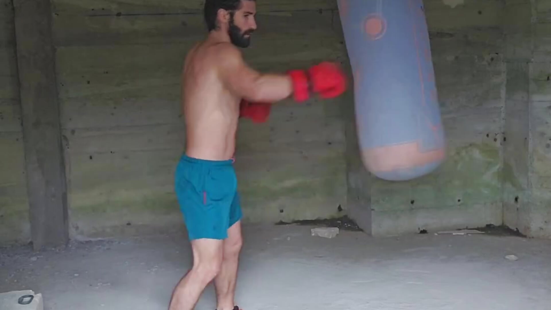 1000044920 - video by Mariusvidican cam model