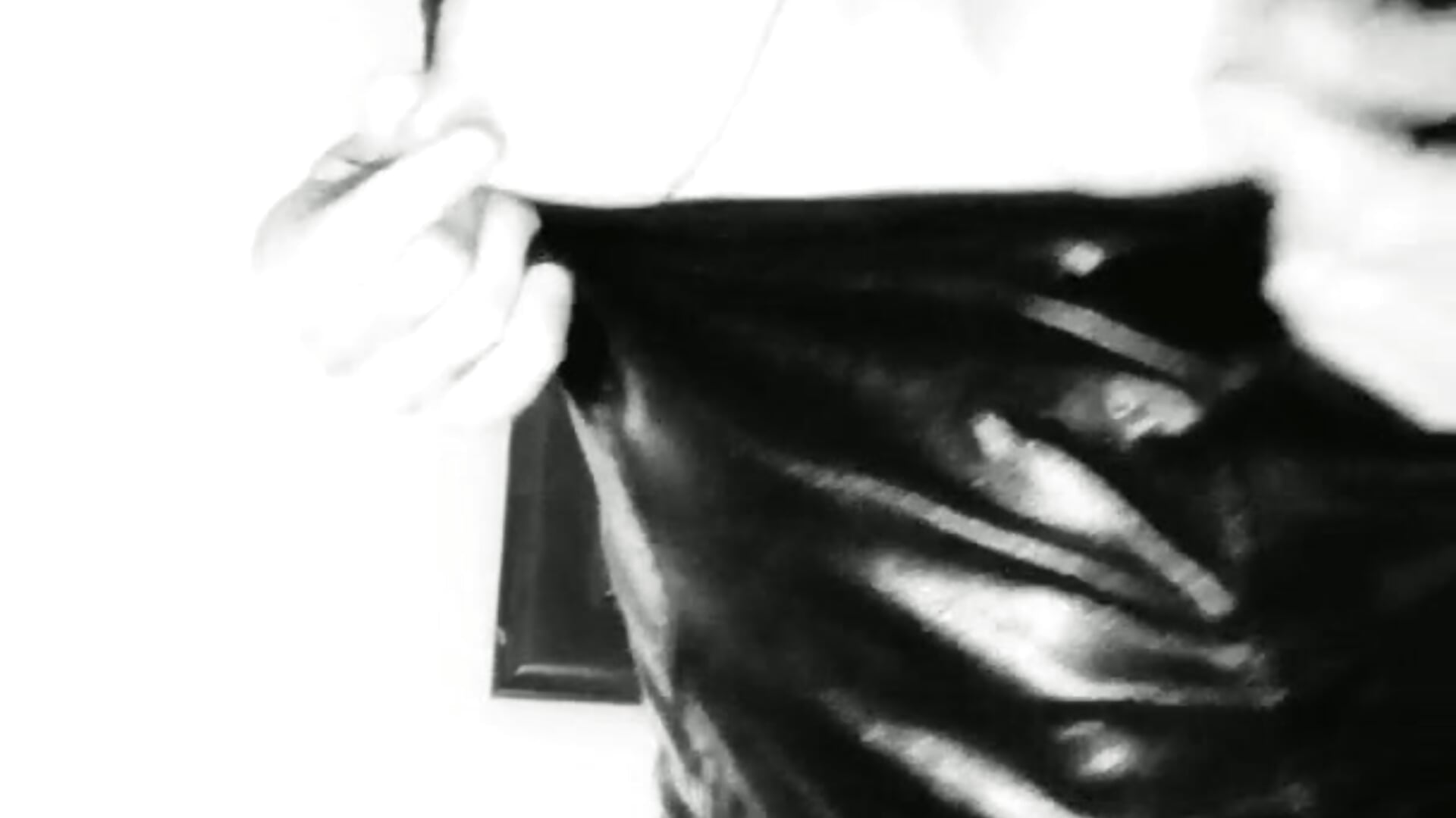 Slutty milf get horny and plays w pussy in bondage - video by Venusinfurs462 cam model