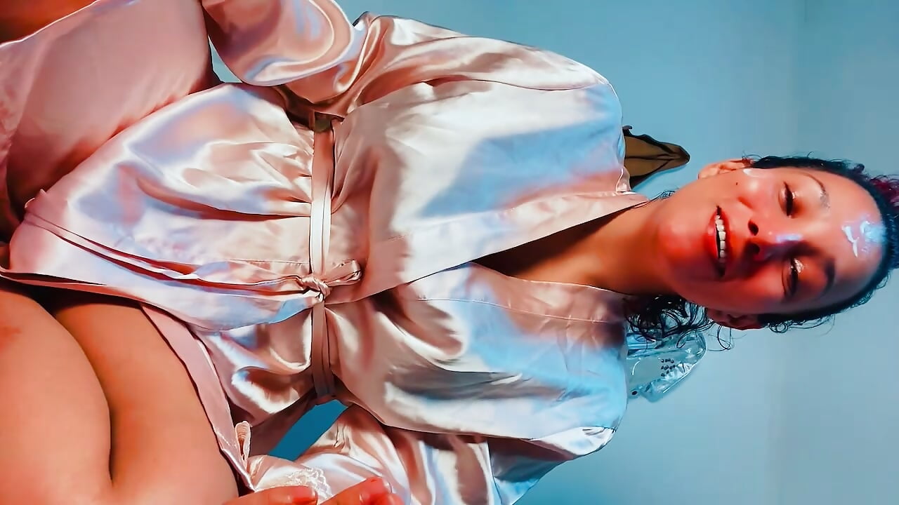 video 252 🔥😜 - video by amber_demons2021 cam model