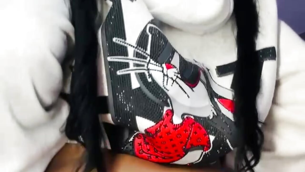 you should be cumming all over them... or between them - video MarianaGarciaa__ kameramallilta