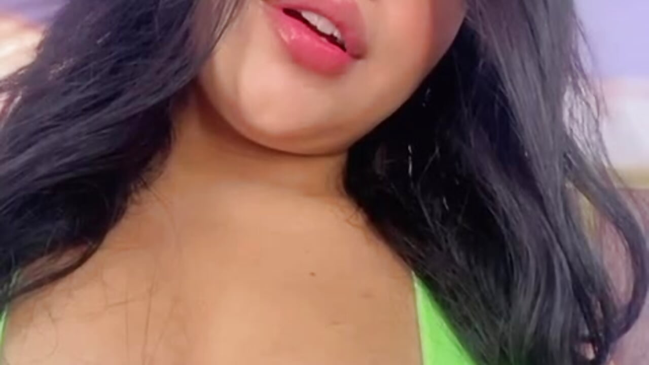 🎀 Sweet, daring and ready to lose your head.－カメラキャストのMarianaGarciaa__の動画