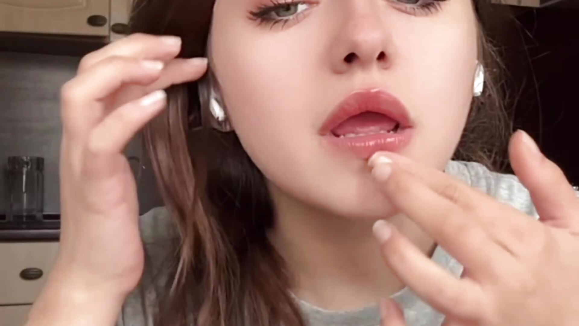 make up 2 part - video by AmandaDior cam model