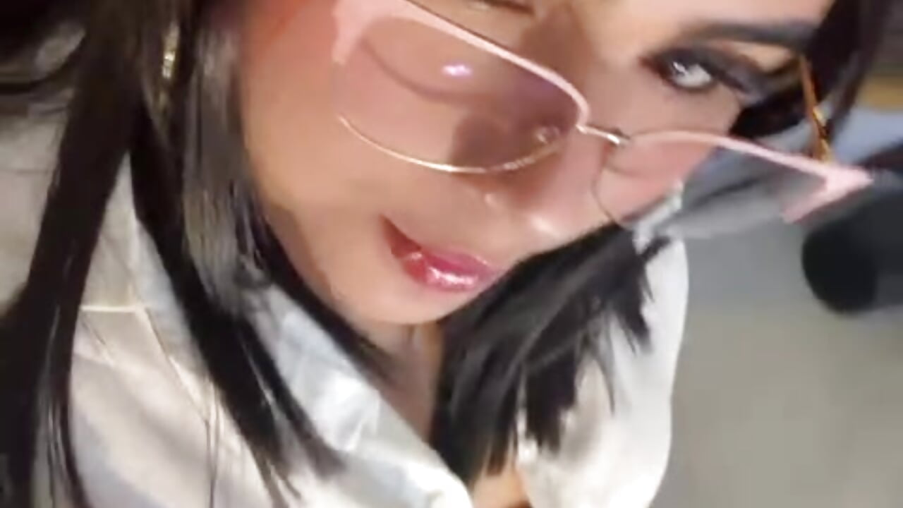 secretaria sexy - video by sabrinamilani cam model