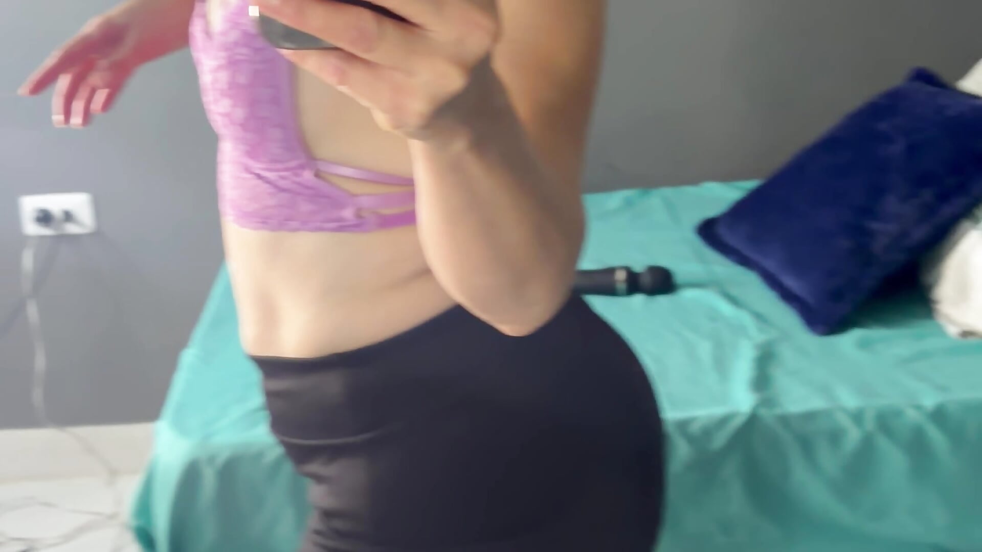 Hi
