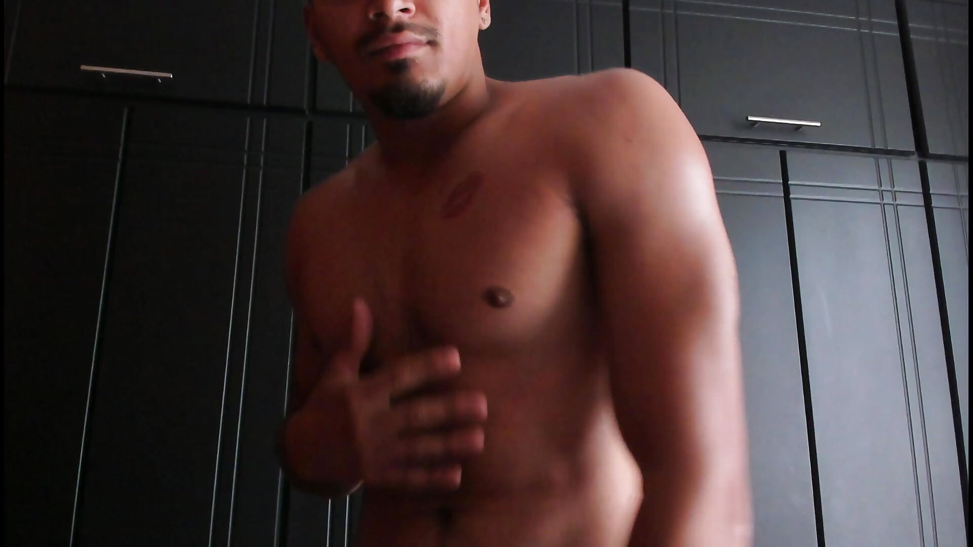 Tattoos - فيديو من HotBeastBoy موديل الكام