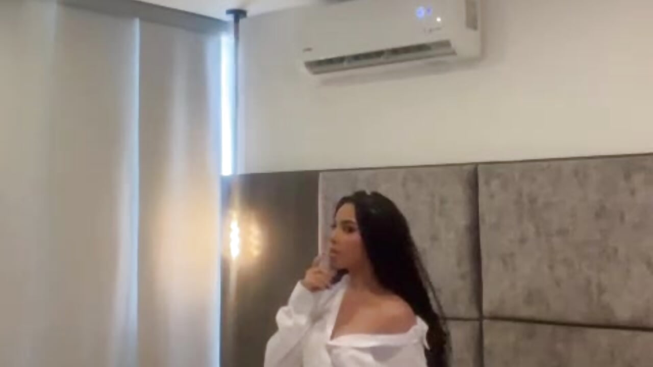 Look daddy, i'm your much big tentation ❤️‍🔥 - vidéo du modèle de showcams littleebonny