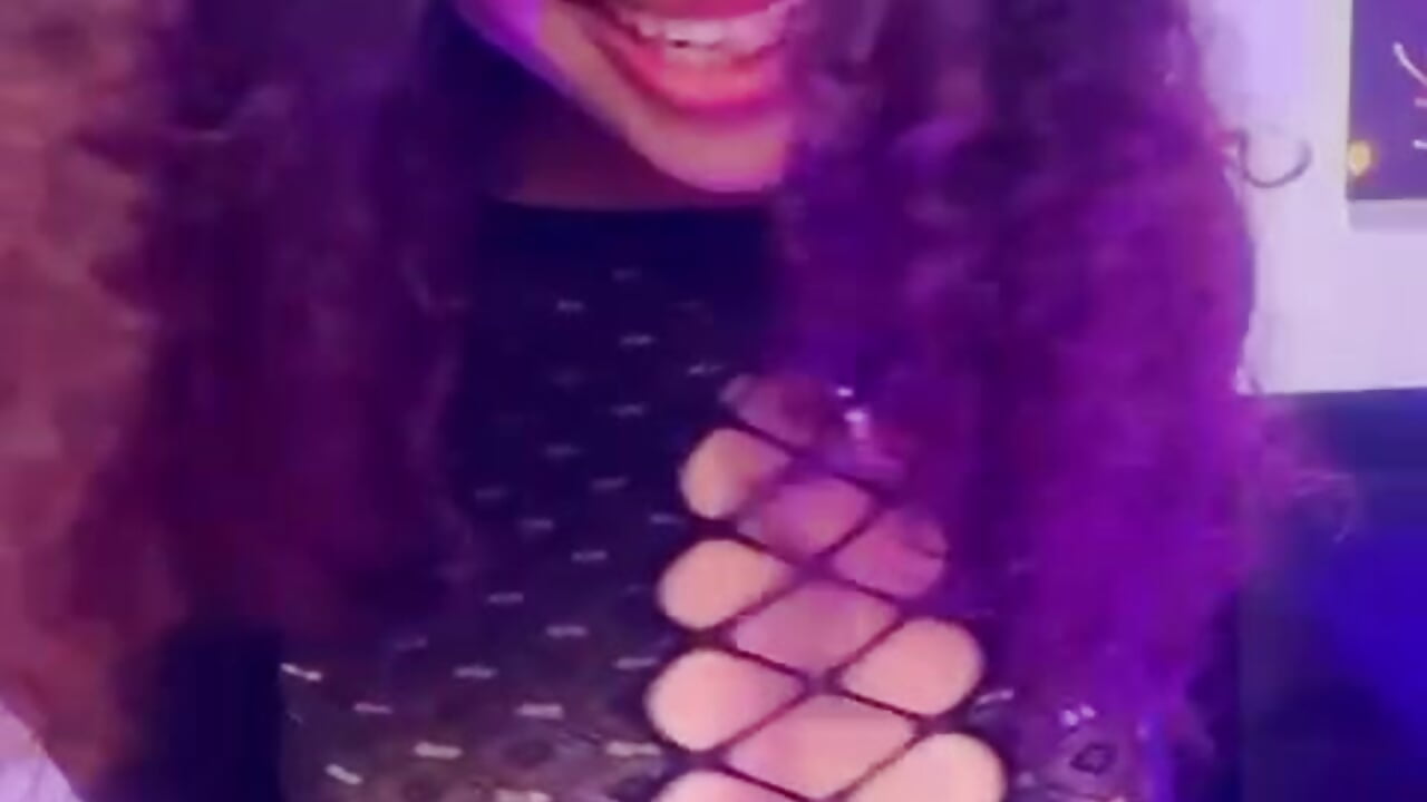 Not safe for your peace of mind 😈 - vidéo du modèle de showcams littleebonny