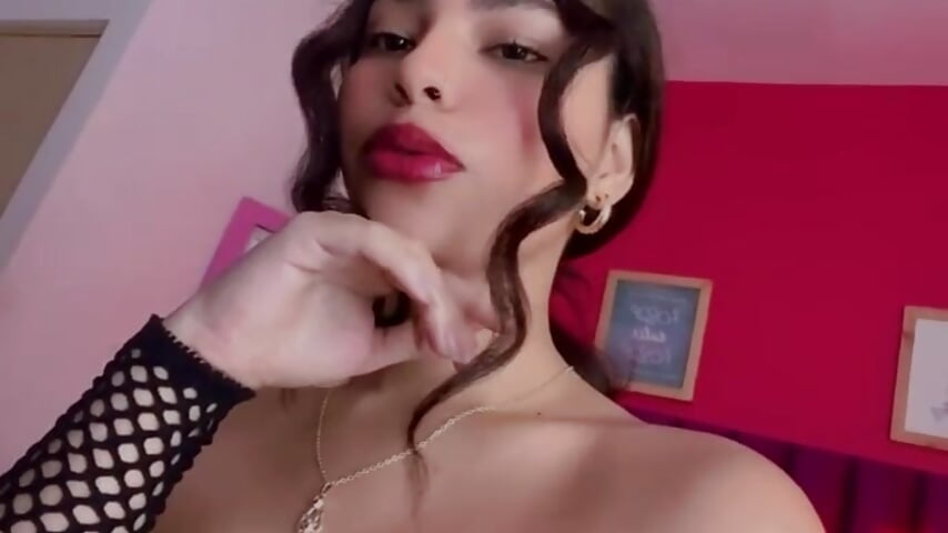 Darling, let yourself be carried away by the seduction of my body. 😏🔥🍒 - vidéo du modèle de showcams littleebonny