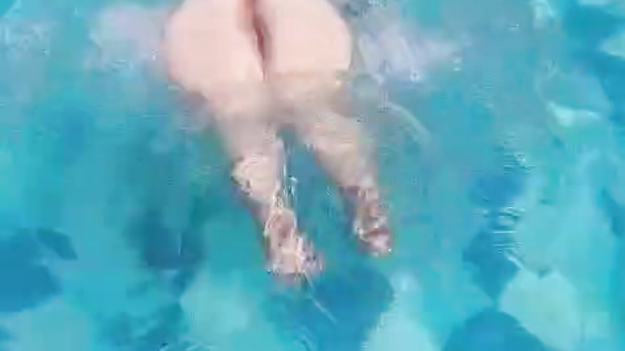 sol - video by Aslhyn_Gomez cam model