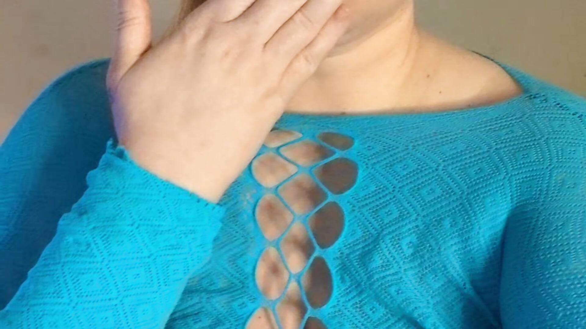 Mwah - video by lusty_lilly cam model