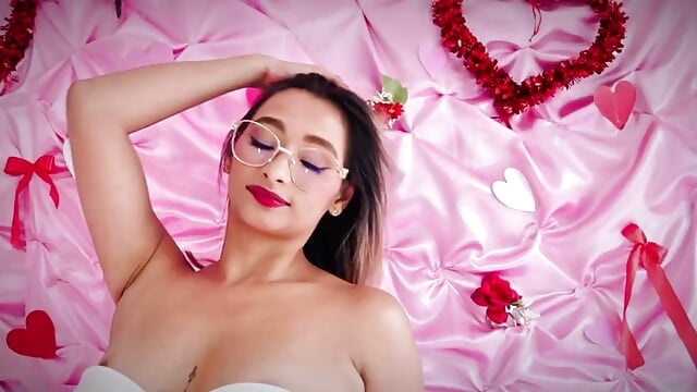 San Valentin 2026💘 - vídeo de la modelo de cam vale_ross_