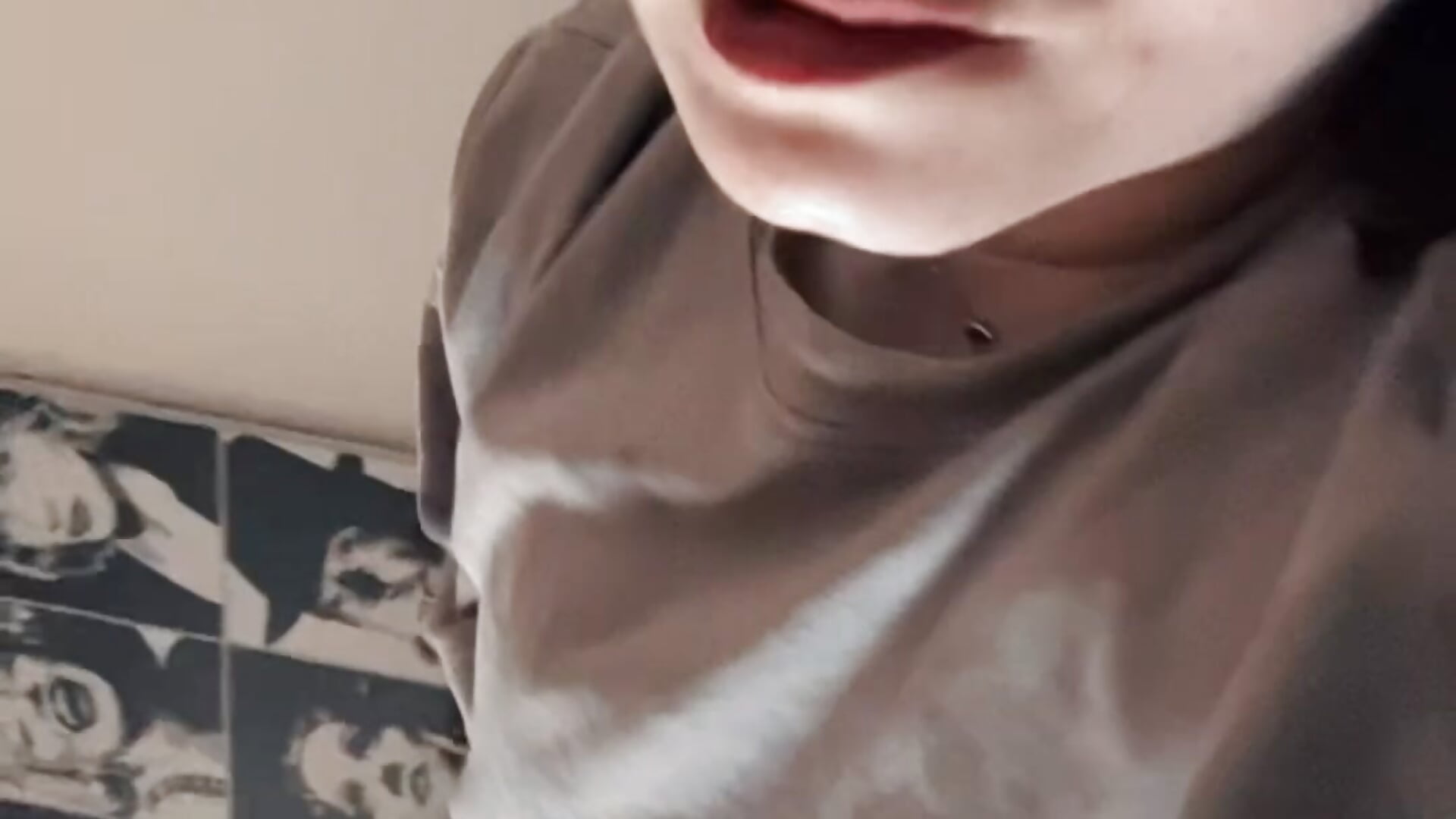 Help me buy my first vibrator, my fingers are too short - video di Leontina94 modella di cam