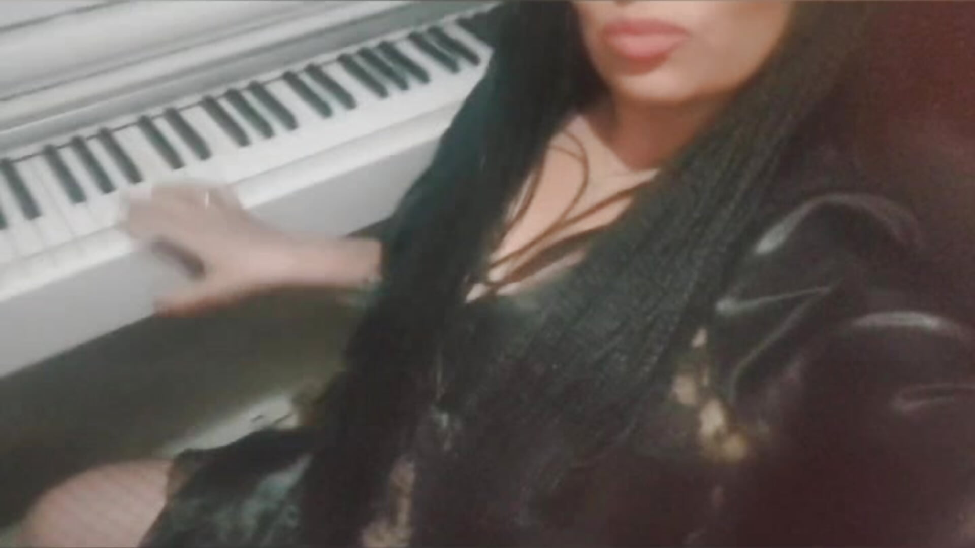 09af0325-6c5e-4c16-a04f-3b78e33cd1d0 - video by HeyMinnie cam model