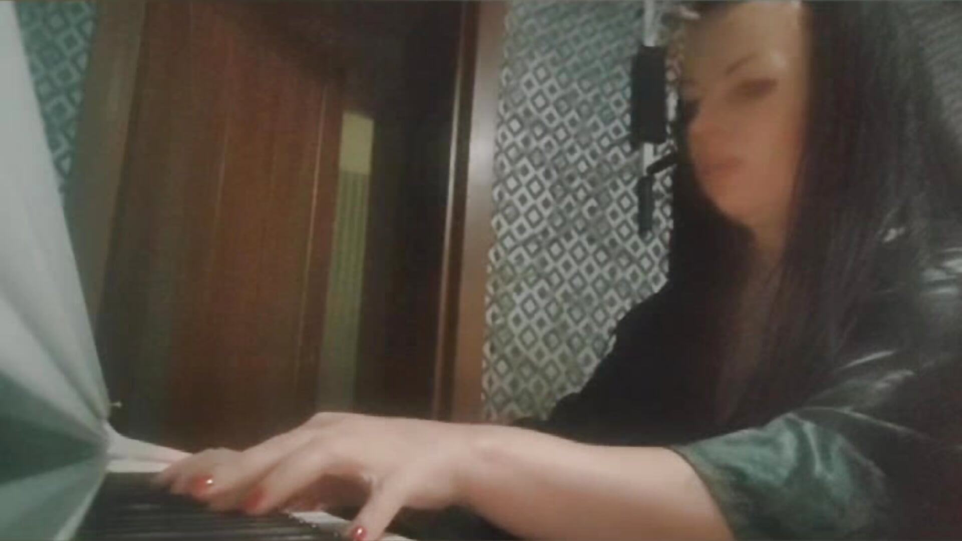 cf4253b1-cdaf-415b-b5bf-6ffee839ce8d - video by HeyMinnie cam model