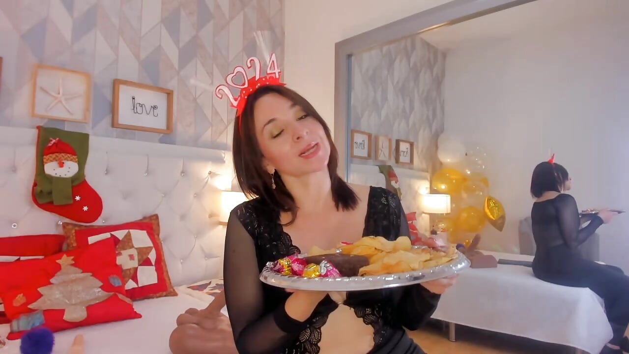 Happy New Year - video by Reichell__