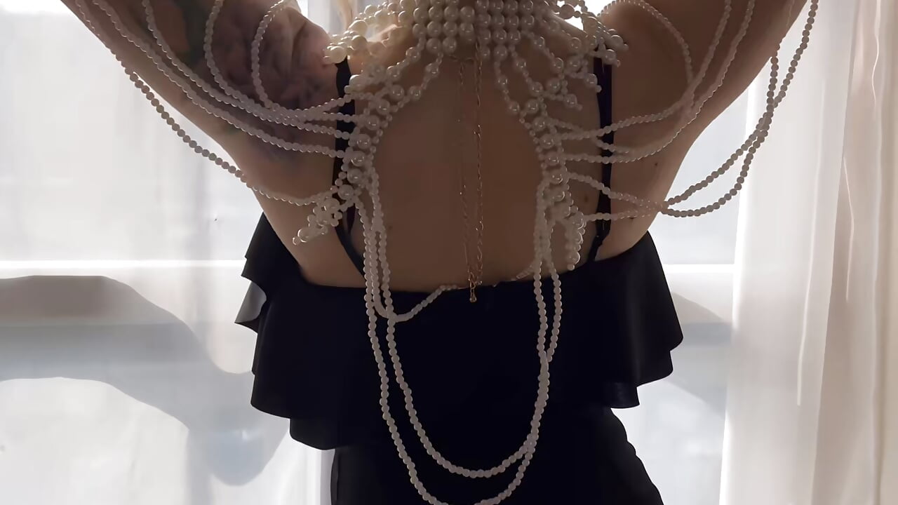 Elegance has rules. I break them in heels - video by Goddess_VerdgyVi cam model